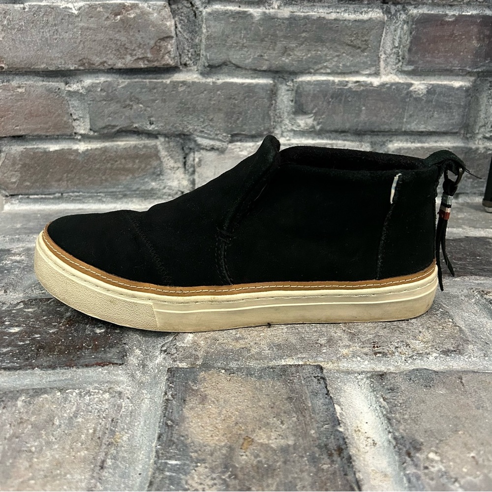 Tom’s Paxton Casual Comfort Black Suede Sneaker Size 8.5 Women’s